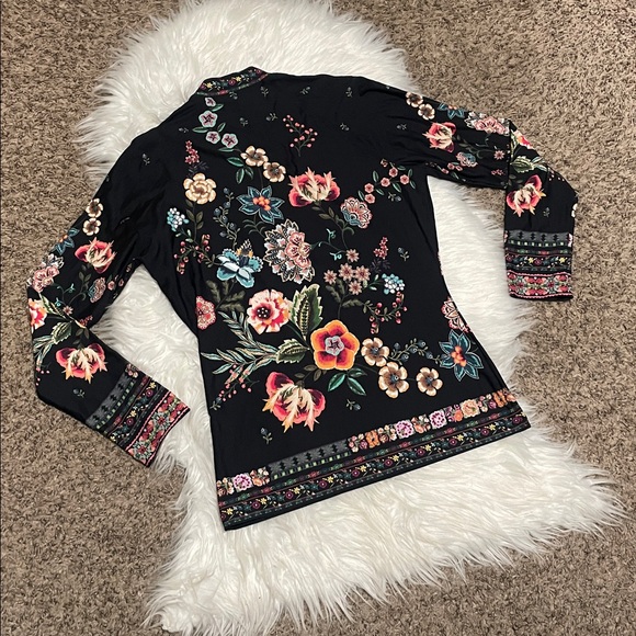 Johnny Was Ardy Floral Long Sleeve Surf Top - Picture 11 of 13